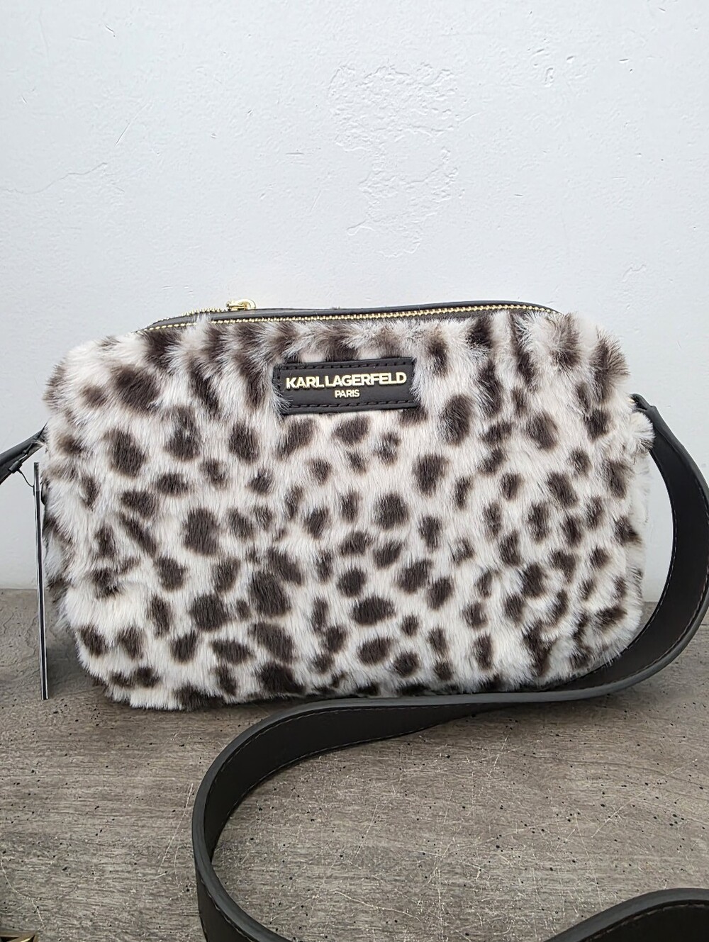 Karl Lagerfeld Paris Faux Fur Leopard Print Crossbody Bag New Viral - Picture 3 of 8